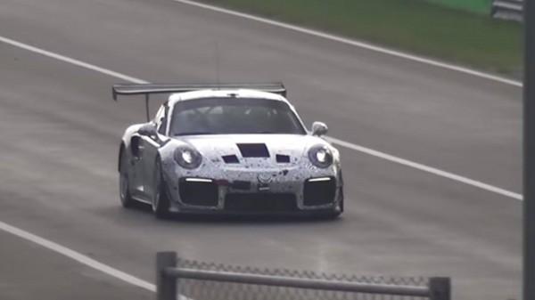 Компания Porsche вывела на тесты загадочный спорткар 911 (ФОТО)
