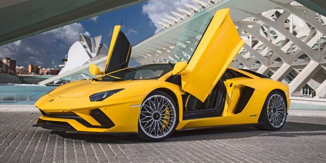 Автоателье Mansory улучшило дизайн Lamborghini Aventador S (ФОТО)