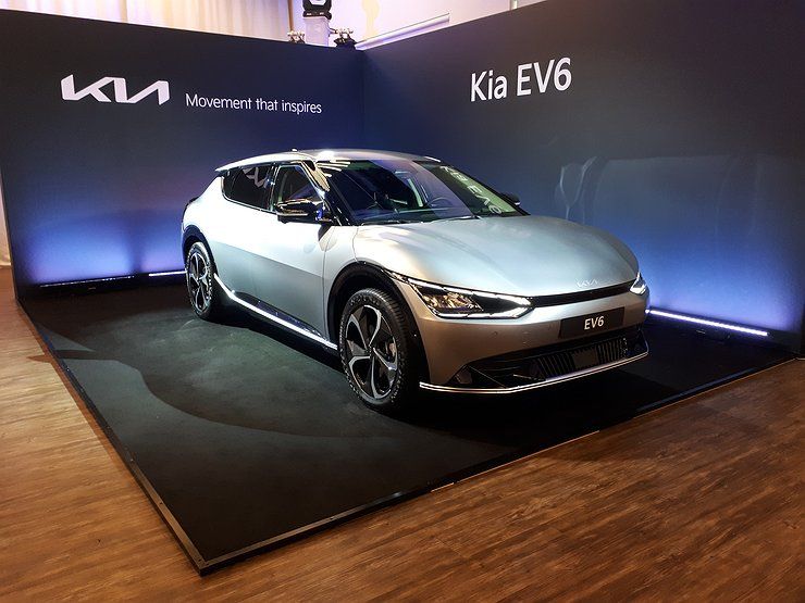 Kia показала новую модель EV6