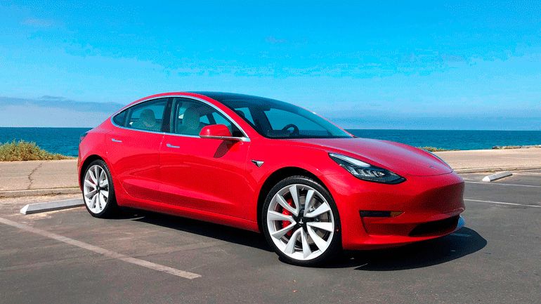 Автопилот Tesla научат маневрированию в опасной ситуации