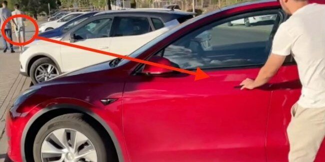 Автомобіль Tesla можуть викрасти за декілька секунд (ВІДЕО)