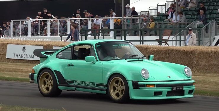 Старий Porsche 911 повернули у виробництво й оснастили двигуном від "Формули-1" (ВІДЕО)
