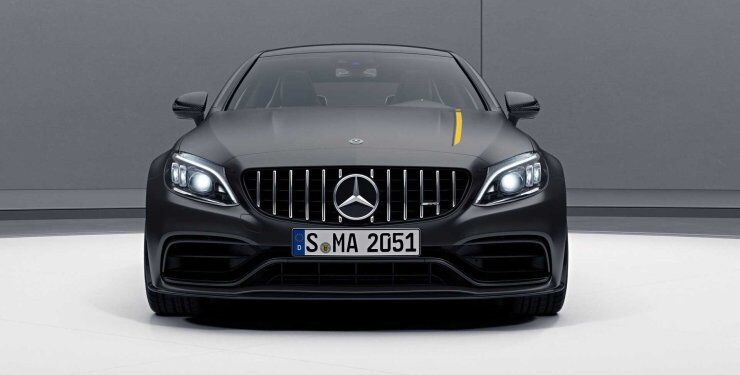Mercedes представив прощальні заряджені C63 та E63 з двигуном V8