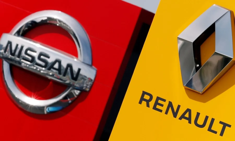 Renault скоротить свою частку в Nissan майже втричі