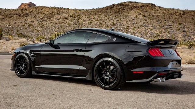 Спеціальний Ford Mustang присвятили 100-літтю Керролла Шелбі
