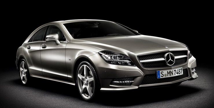У старих Mercedes-Benz помітили серйозний дефект, пов'язаний із люком на даху