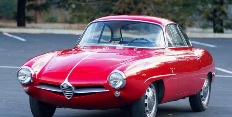 На аукціон виставили дуже рідкісне та незвичайне купе Alfa Romeo 60-х
