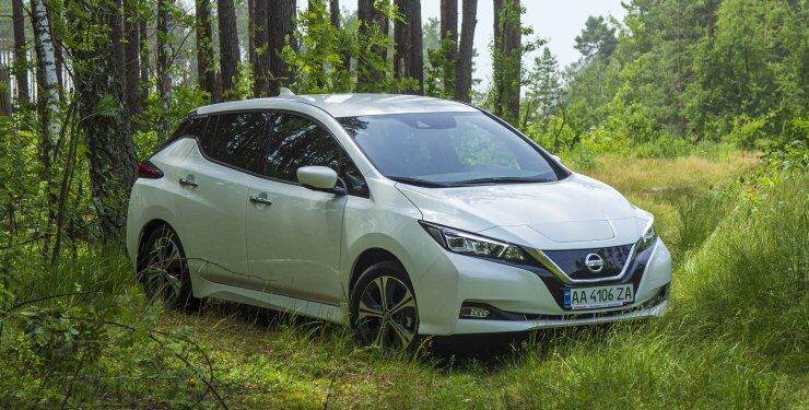 Українці почали частіше купувати електромобілі