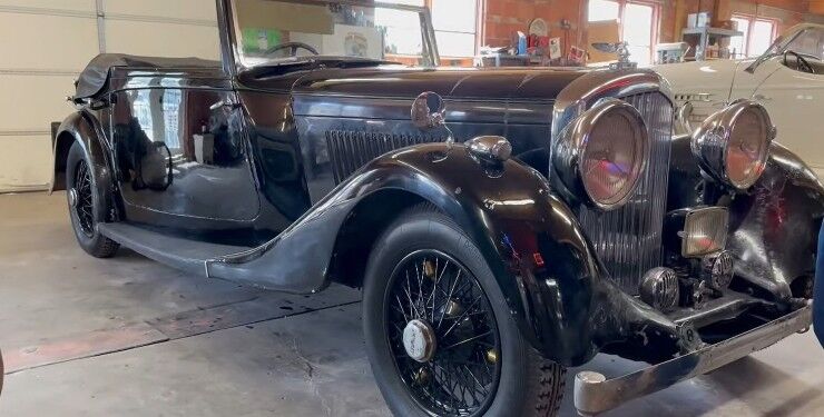 Рідкісний 87-річний Bentley за $350 000 понад півстоліття простояв занедбаним (ВІДЕО)