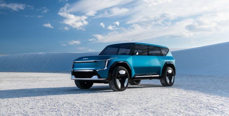 Kia розсекретили зовнішність свого флагманського електрокросовера до прем'єри