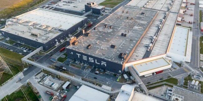 Маск планує створити завод Gigafactory Tesla в Монтерреї