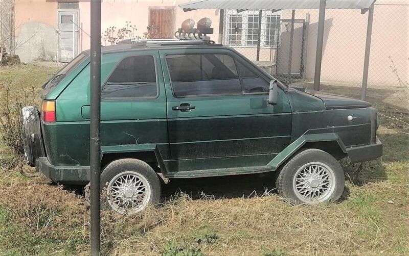 В Україні помітили незвичайний Volkswagen Golf