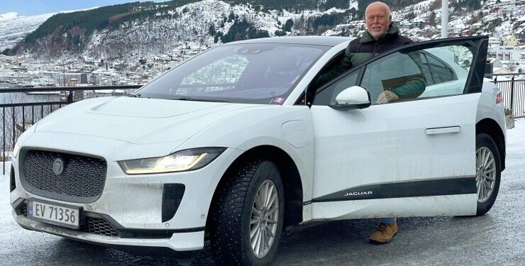 Вартість ремонту електрокара Jaguar шокувала власника