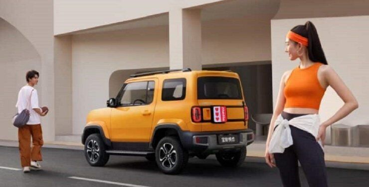 Китайський конкурент Suzuki Jimny отримав незвичайний дисплей на кузові (ВІДЕО)