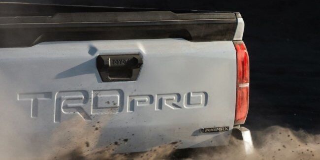 Toyota показала новий Tacoma TRD Pro у новому тизері