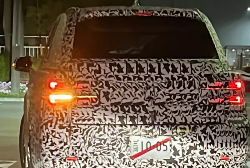 У Rolls-Royce Cullinan з’явився конкурент від Toyota