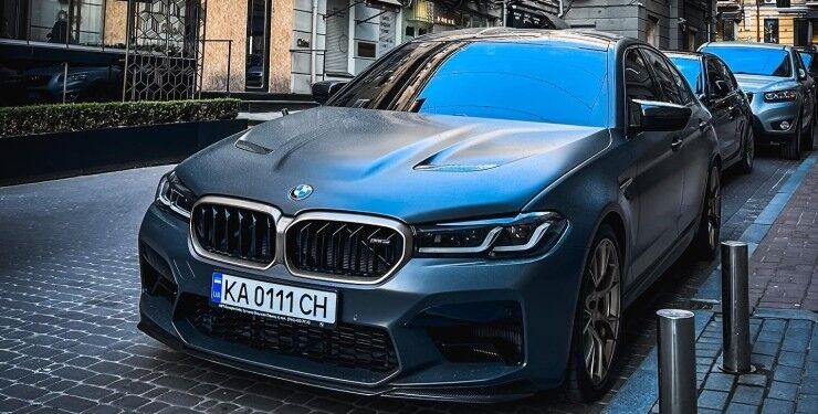 В Україні помітили найпотужніший і найшвидший седан BMW