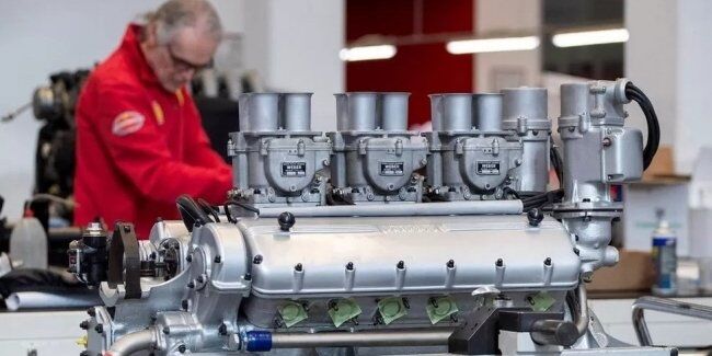 Ferrari не збирається відмовлятися від ДВЗ