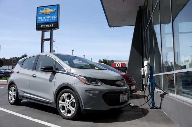 Chevrolet Bolt EV знімають з виробництва