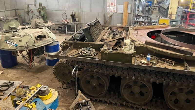 В Україні створюють унікальний БМП на базі танка Т-62