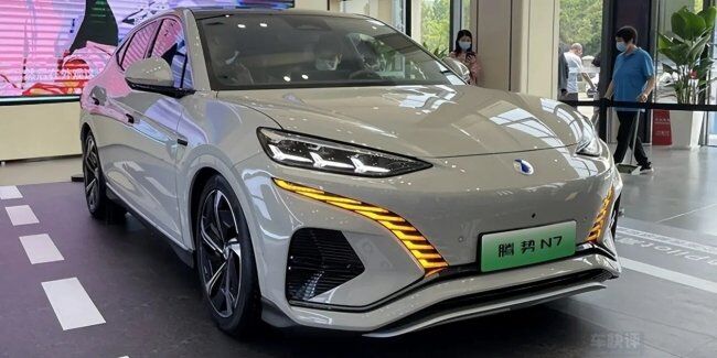 Автомобілі Denza N7 вже з’явилися у дилерів у Китаї