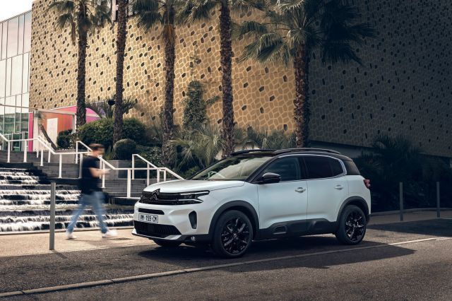 Кросовер Citroen C5 Aircross отримав бюджетну версію