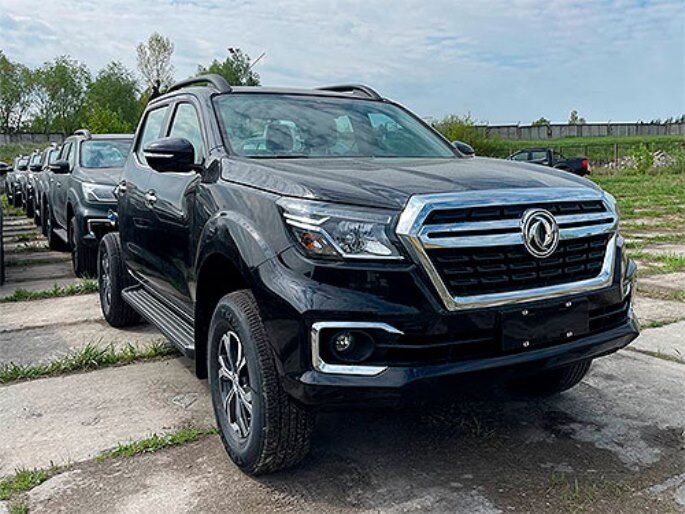 В Україну привезли новий китайський пікап Dongfeng Rich 6