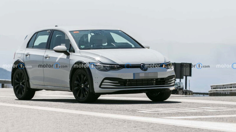 Volkswagen вивів на тести прототип VW T-Roc 2025 року