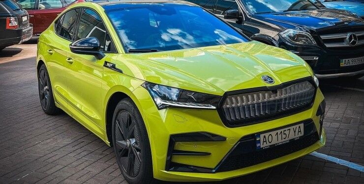 В Україну привезли найшвидший і найдорожчий кросовер Skoda
