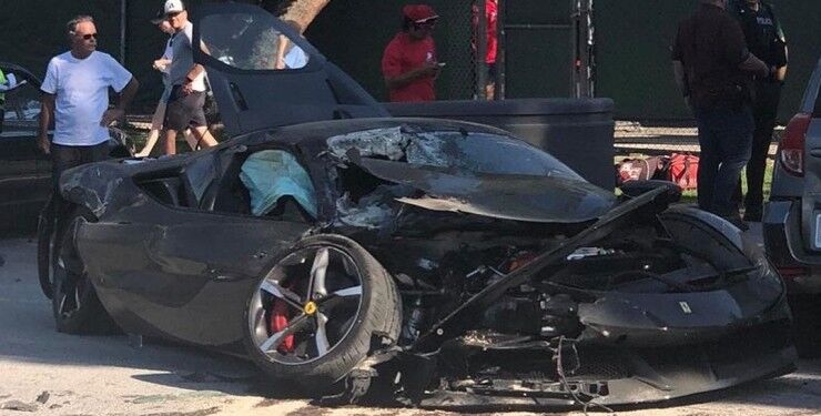 В канаді в аварії розбили дорогий 1000-сильний суперкар Ferrari