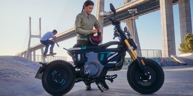 BMW показала новий електромотоцикл (ВІДЕО)