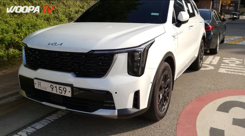 Новий Kia Sorento 2024 засвітився наживо (ФОТО)