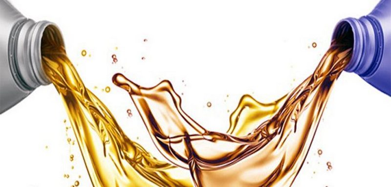 Навіщо досвідчені водії додають у двигун засіб для миття посуду