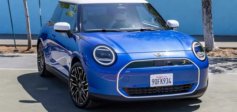 Новий недорогий електромобіль Mini впіймали до прем'єри (ФОТО)