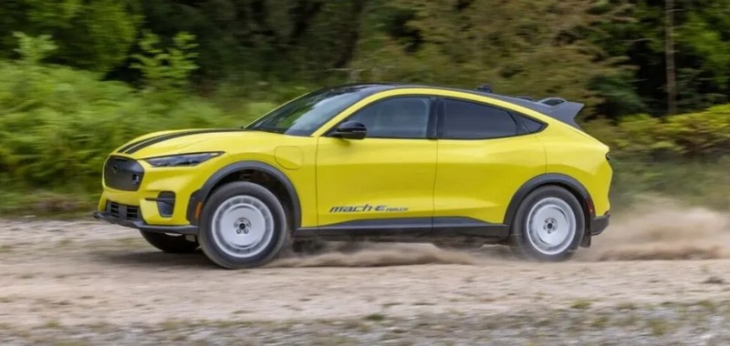 Ford зробив свій недорогий електрокросовер набагато крутішим (ФОТО)