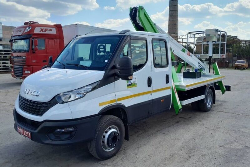 Український виробник випустив сучасну автовишку на базі Iveco Daily (ФОТО)