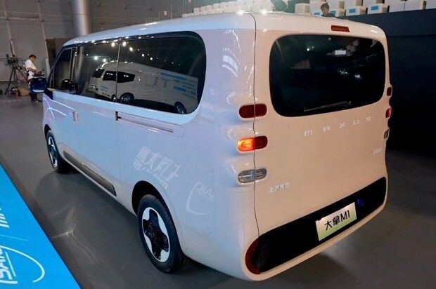 Новий китайський електрокар SAIC здивував низькою ціною та дизайном