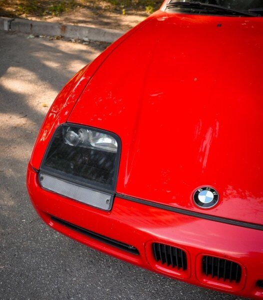 Ексклюзив із 90-х: у Києві помітили рідкісний спорткар BMW (ФОТО)
