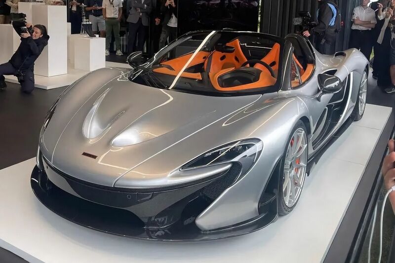 Єдиний у своєму роді: представлено найрідкісніший суперкар McLaren (ВІДЕО)