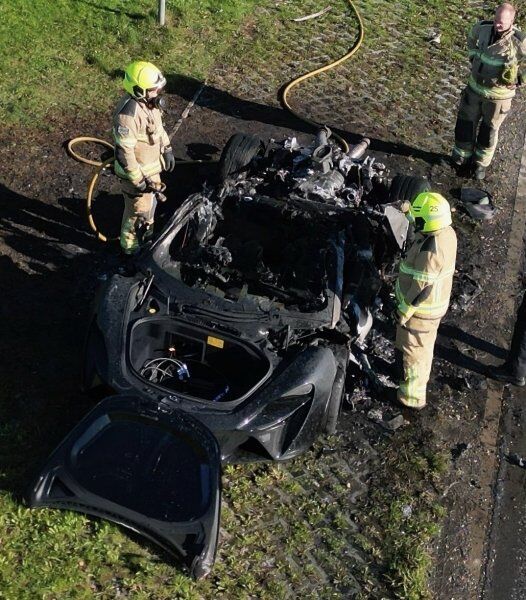 Новітній суперкар McLaren за $230 000 згорів під час тест-драйву (ВІДЕО)