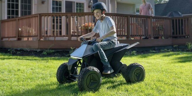 Заборонений у США квадроцикл Tesla Cyberquad почнуть продавати в Європі