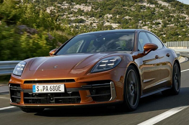 Porsche Panamera 2024 показали на якісних фото перед анонсом