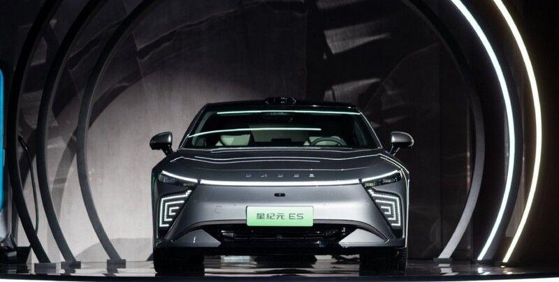 Новий флагман: Chery презентували конкурента Tesla Model S із запасом ходу 900 км (ФОТО)