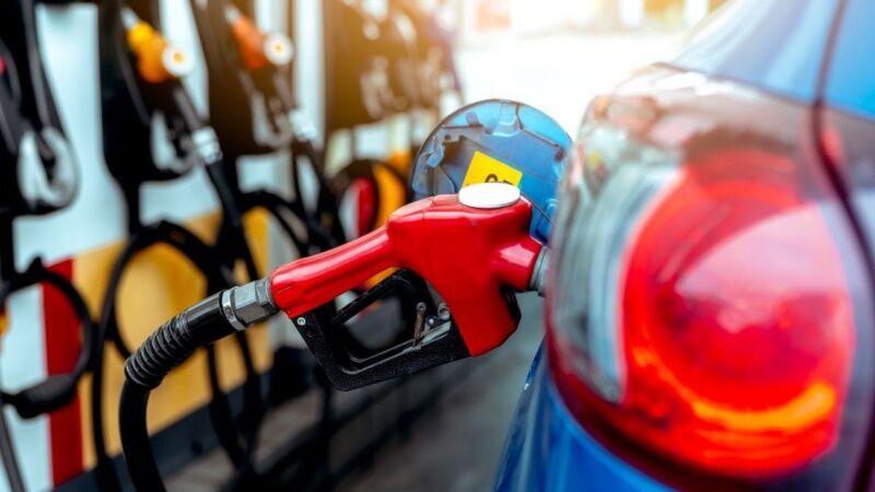 В Україні мережі АЗС оголосили новорічні знижки
