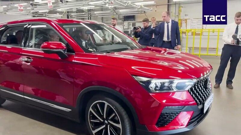 Зібрали лише 170 авто: новий кросовер Lada не змогли запустити у виробництво (ФОТО)