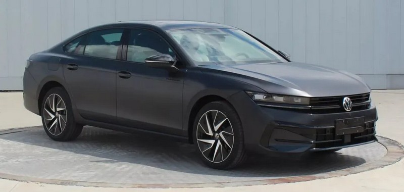 Найдешевший Volkswagen Passat 2024 року показали на фото
