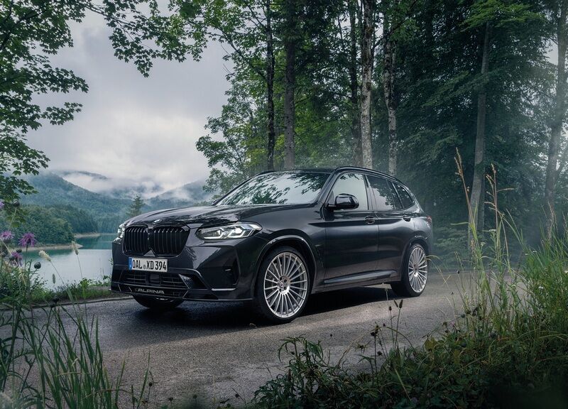 В Україні помітили незвичайний кросовер BMW вартістю понад 3 млн грн (ФОТО)