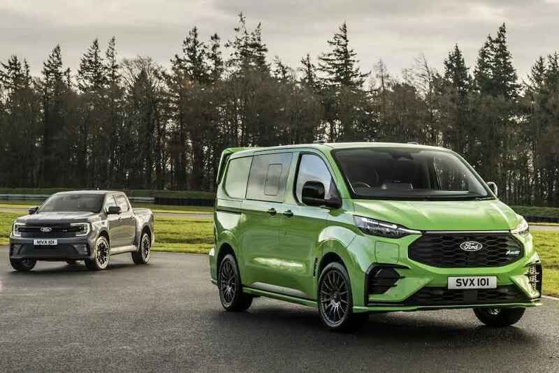 Для дуже швидкої доставки: Ford показав спортивні фургон і пікап (ФОТО)