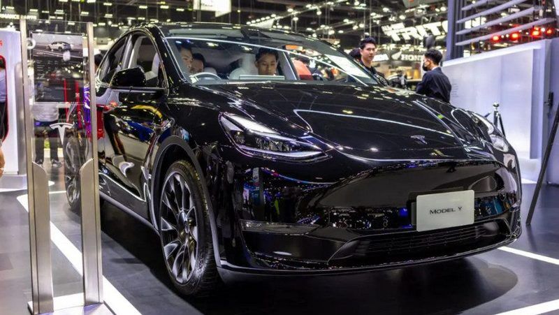 Tesla оновить у своїх електромобілях функцію, через яку збільшується витрата енергії