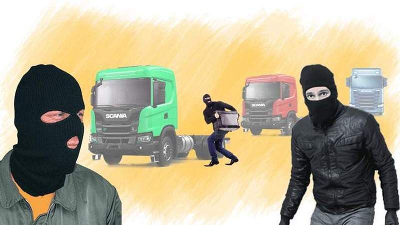 З фур скручують деталі мало не на ходу: що і як крадуть (ФОТО)